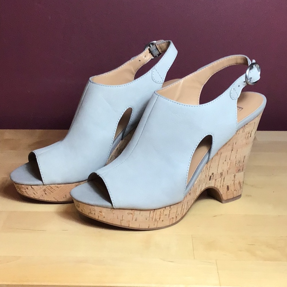 NWB Franco Sarto Size 8.5 Cork Wedge Sandals in Gray
